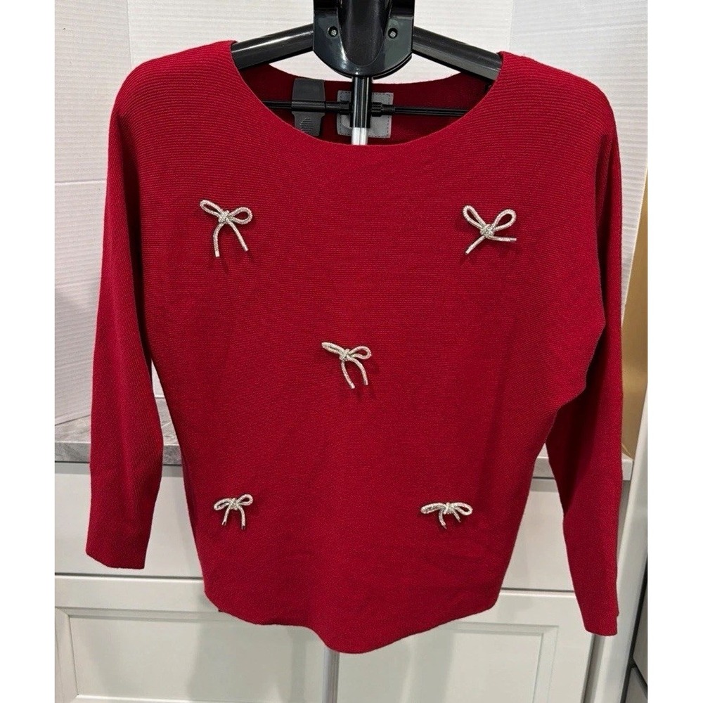 LIV Milano Women's Red Knit Pullover Sweater M Crew Neck Bow Beaded Lightweight